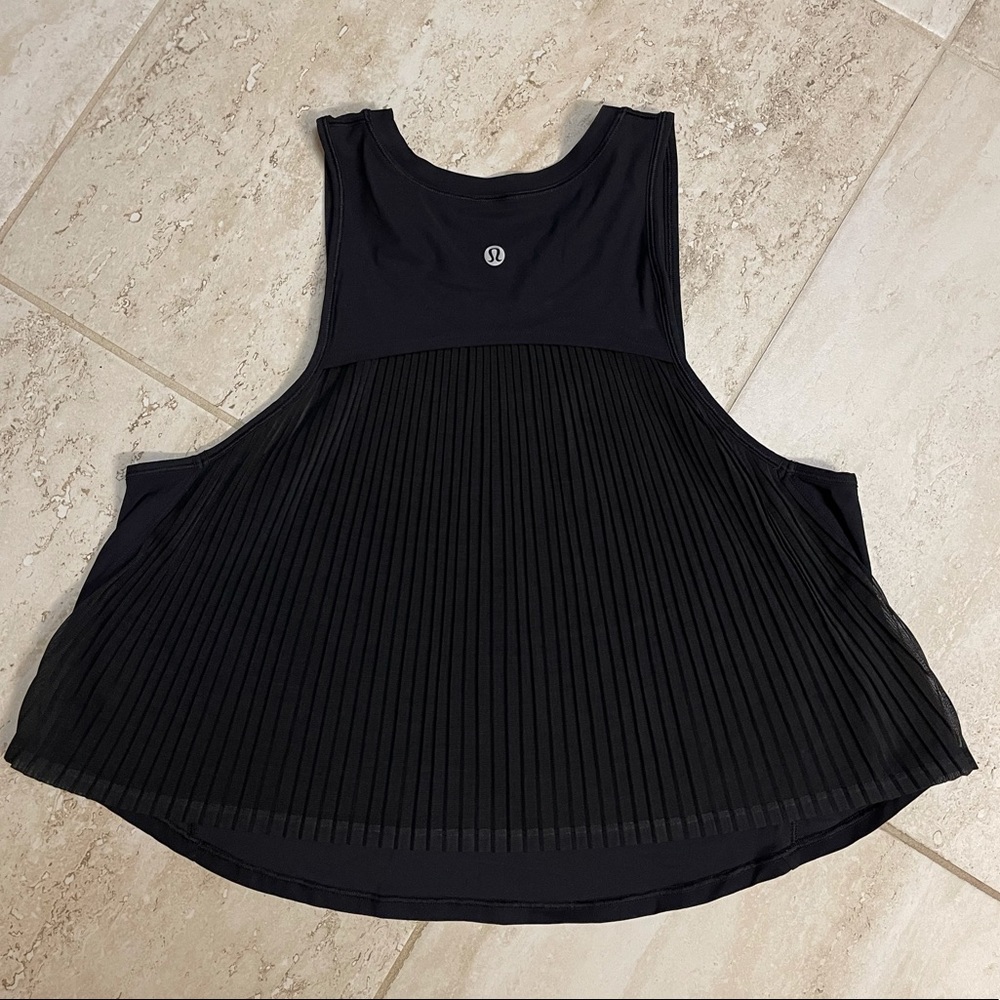 Black Lululemon Tank
